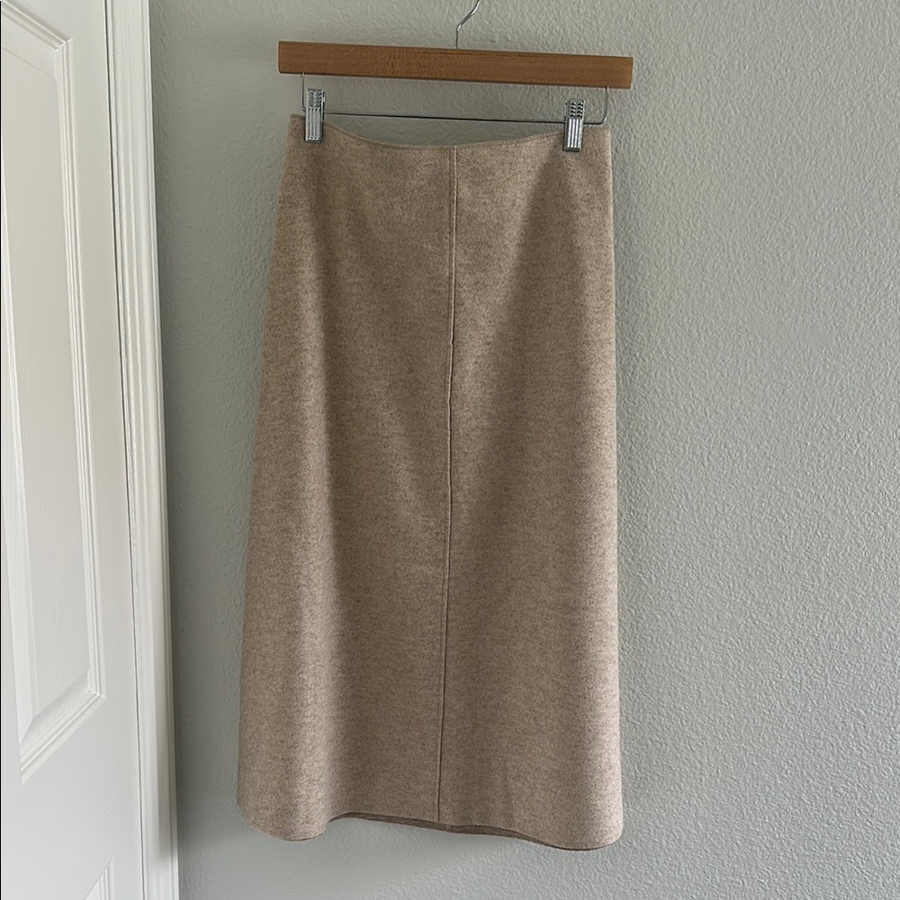 Elegant Tan Women's Skirt